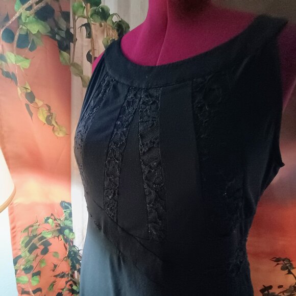 EUC: Candalite Sze 1X Black Maxi Dress with Lace Bodice - Picture 4 of 7